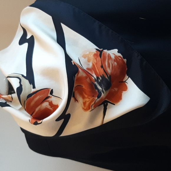 Silk scarf - Picture 4 of 4